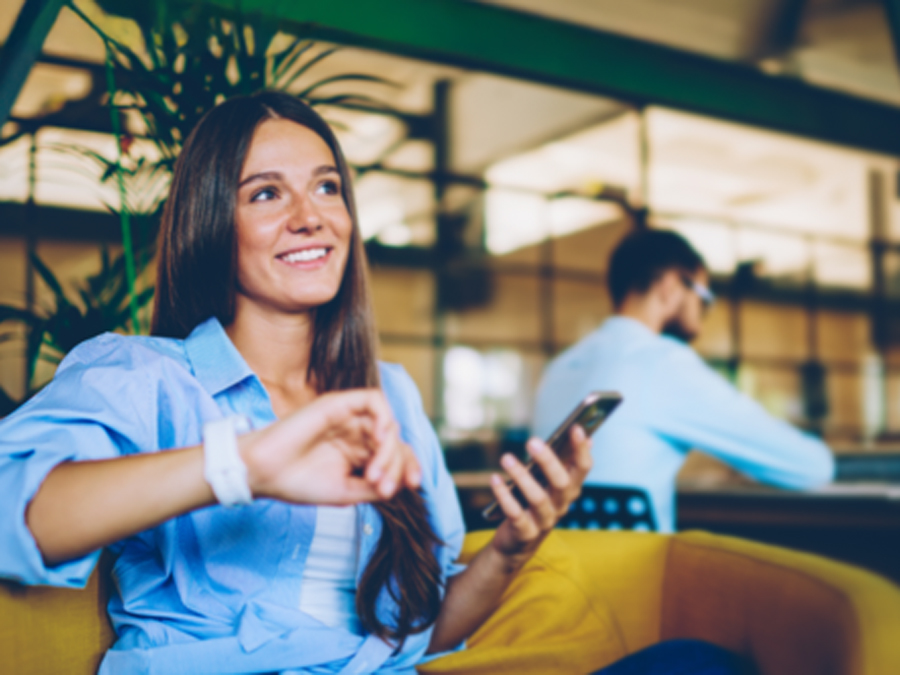 Smartwatch Hama 7000 Seitenansicht