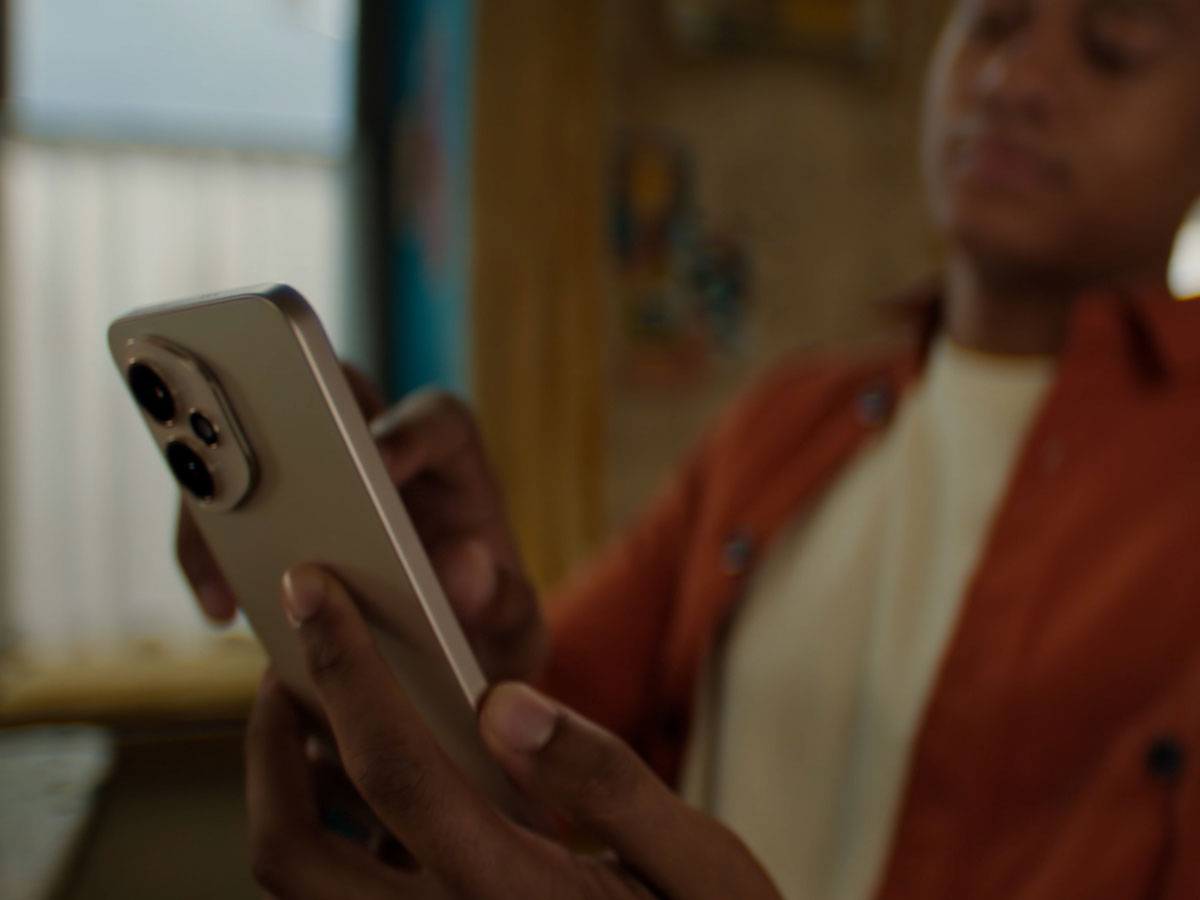 Honor 400 5G 8/256GB Mann nutzt Google Gemini