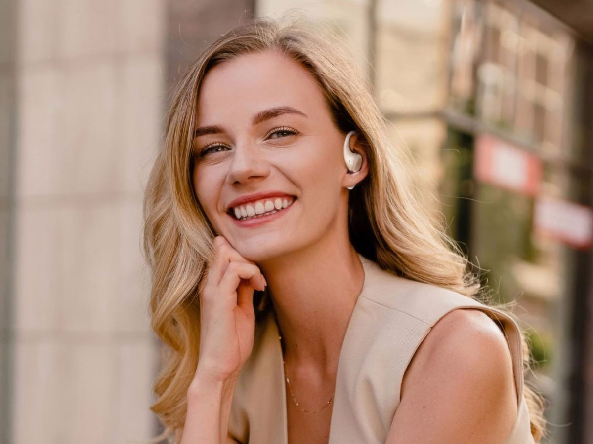 Słuchawki bezprzewodowe HONOR Earbuds Open - Lifestyle-Grafik