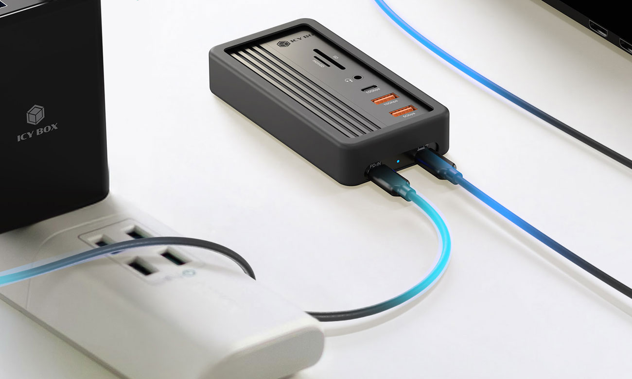 ICY BOX Stacja dokująca 7w1 z magnetyczną obudową oraz wentylatorem