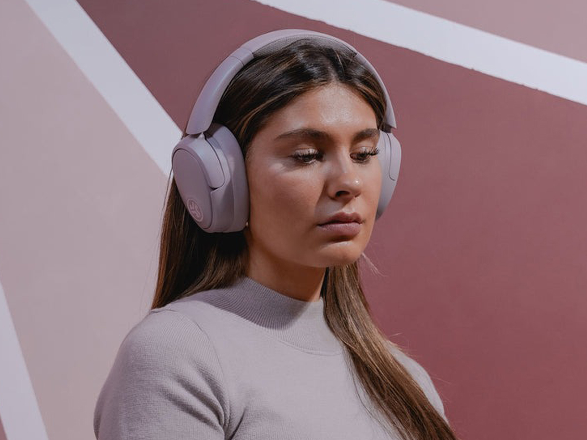 Over-Ear-Kopfhörer Jlab JBuds Lux ANC Mauve - Lifestyle-Grafik