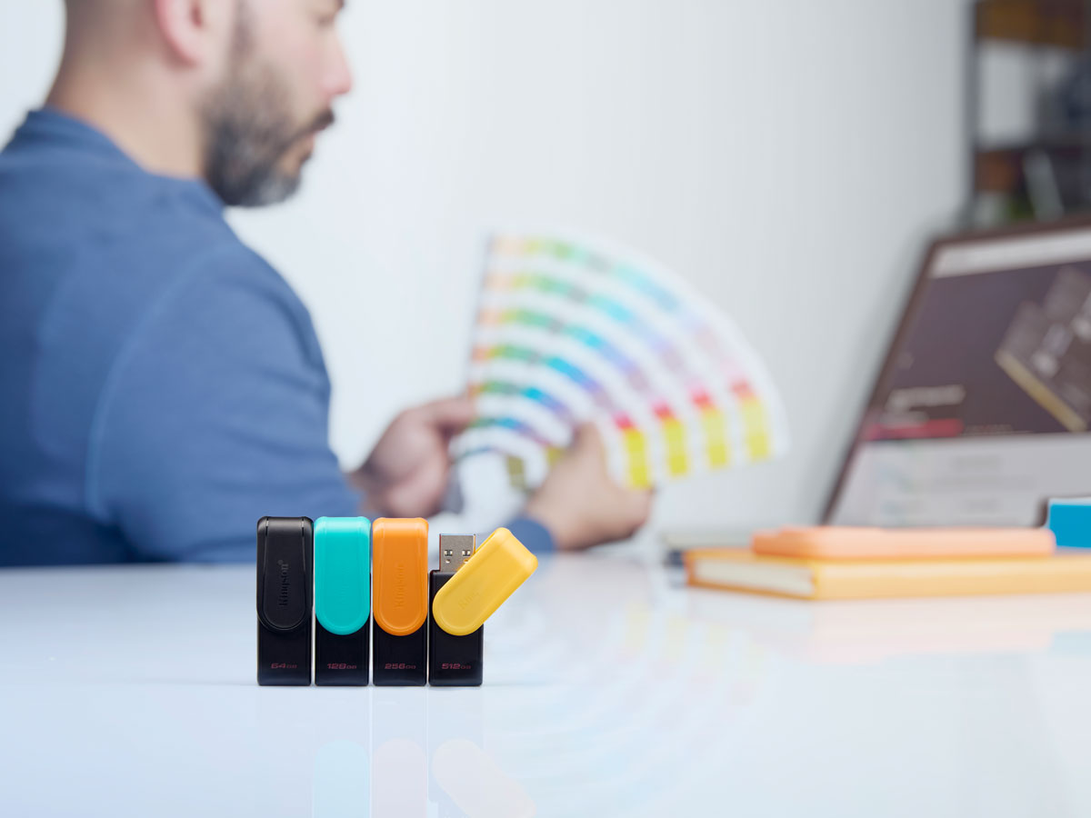 Kingston Portable USB 3.2 Gen 1 DataTraveler Exodia S