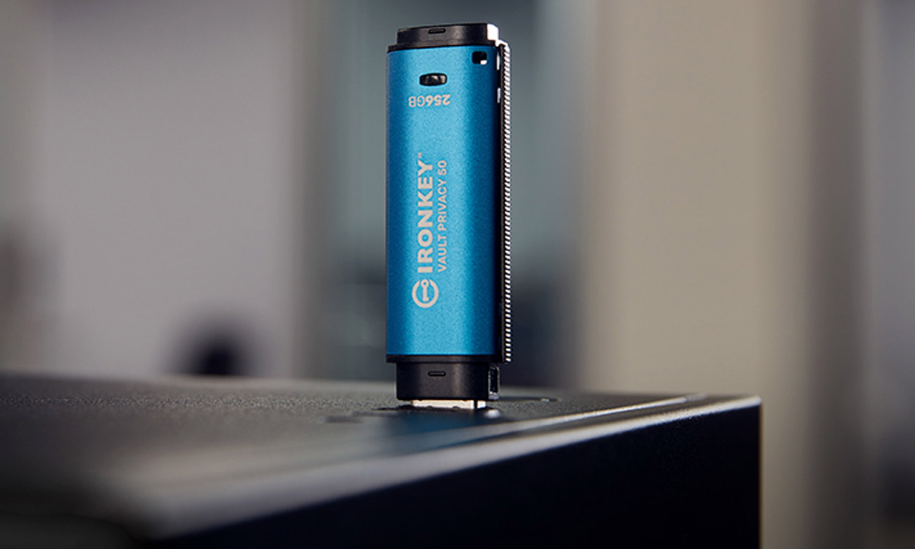 Pendrive Kingston IronKey Vault Privacy 50C wygląd