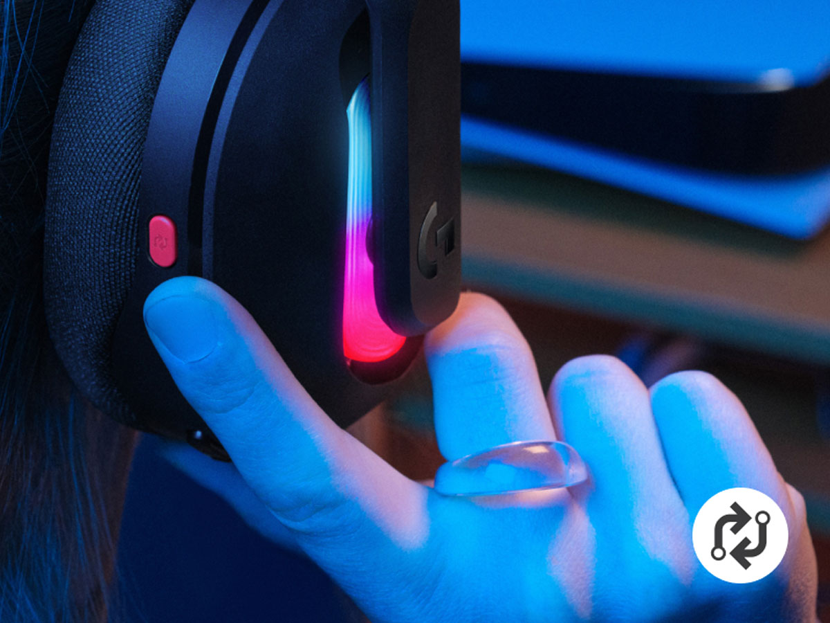 Wireless-Kopfhörer Logitech A20 X Schwarz - Lifestyle-Grafik