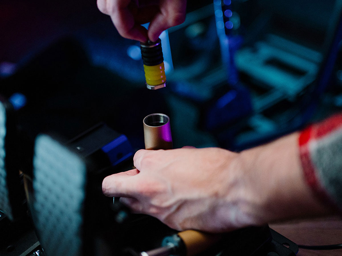 Zestaw pedałów gaz + hamulec Moza Racing CRP2 RS066 - Grafika lifestyle