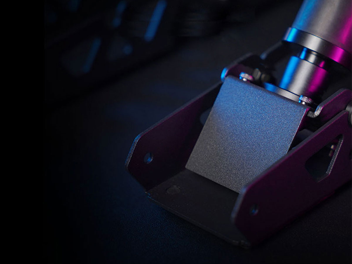 Pedal-Set Gas + Bremse mit Basis Moza Racing SR-P RS11 - Lifestyle-Grafik