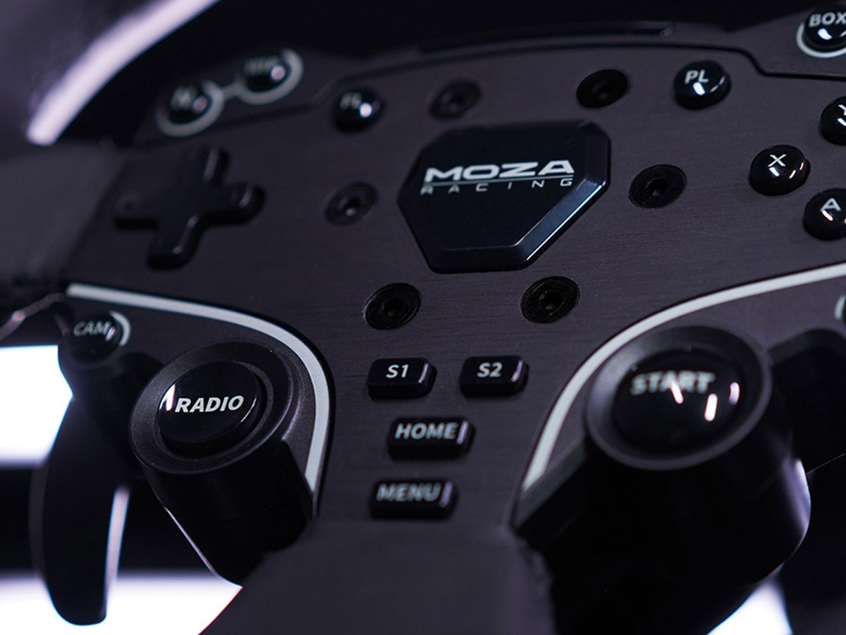 Gaming-Set Moza Racing R5 RS20 (R5 / E5 / SRP-Lite / R5-Klemmen) - Lifestyle-Grafik