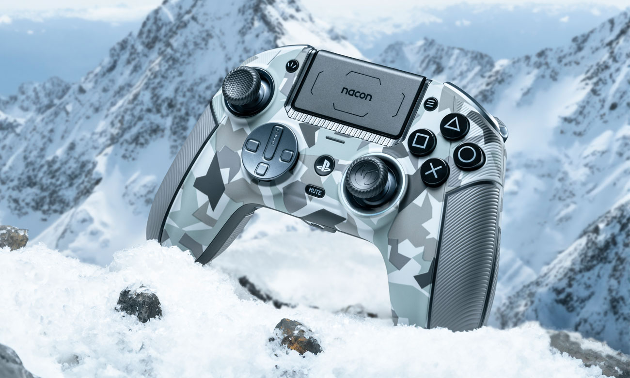 Kontroler Nacon Revolution 5 Pro Arctic Camo - Lifestyle-Grafik