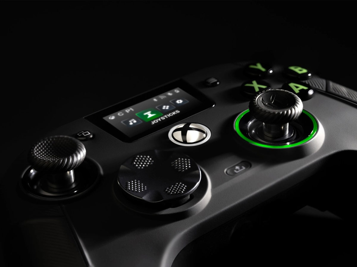 Nacon Revolution X Unlimited XS/PC Controller Schwarz – Lifestyle-Grafik