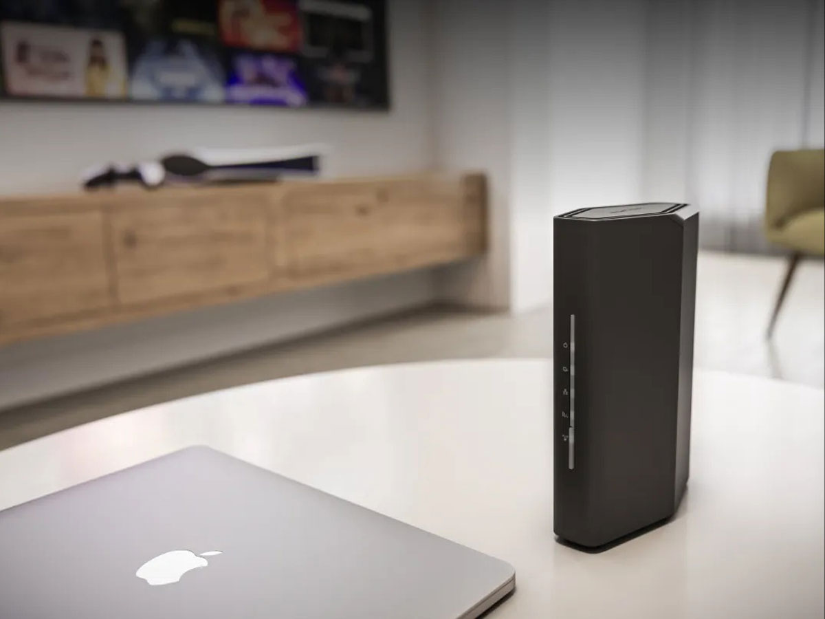 Netgear Nighthawk RS100