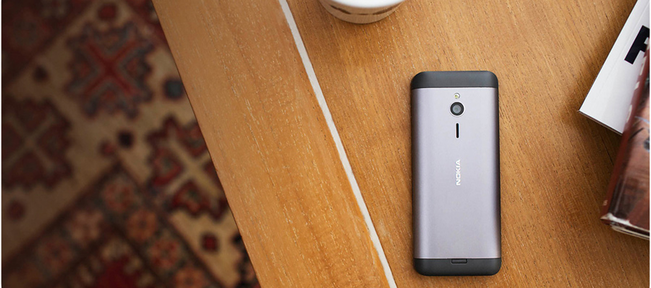 Nokia 230 Dual SIM Silber 2,8-Zoll-Bildschirm