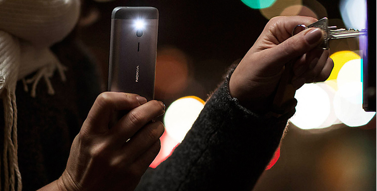 Nokia 230 Dual SIM Silber Dual-SIM-Taschenlampe MP3