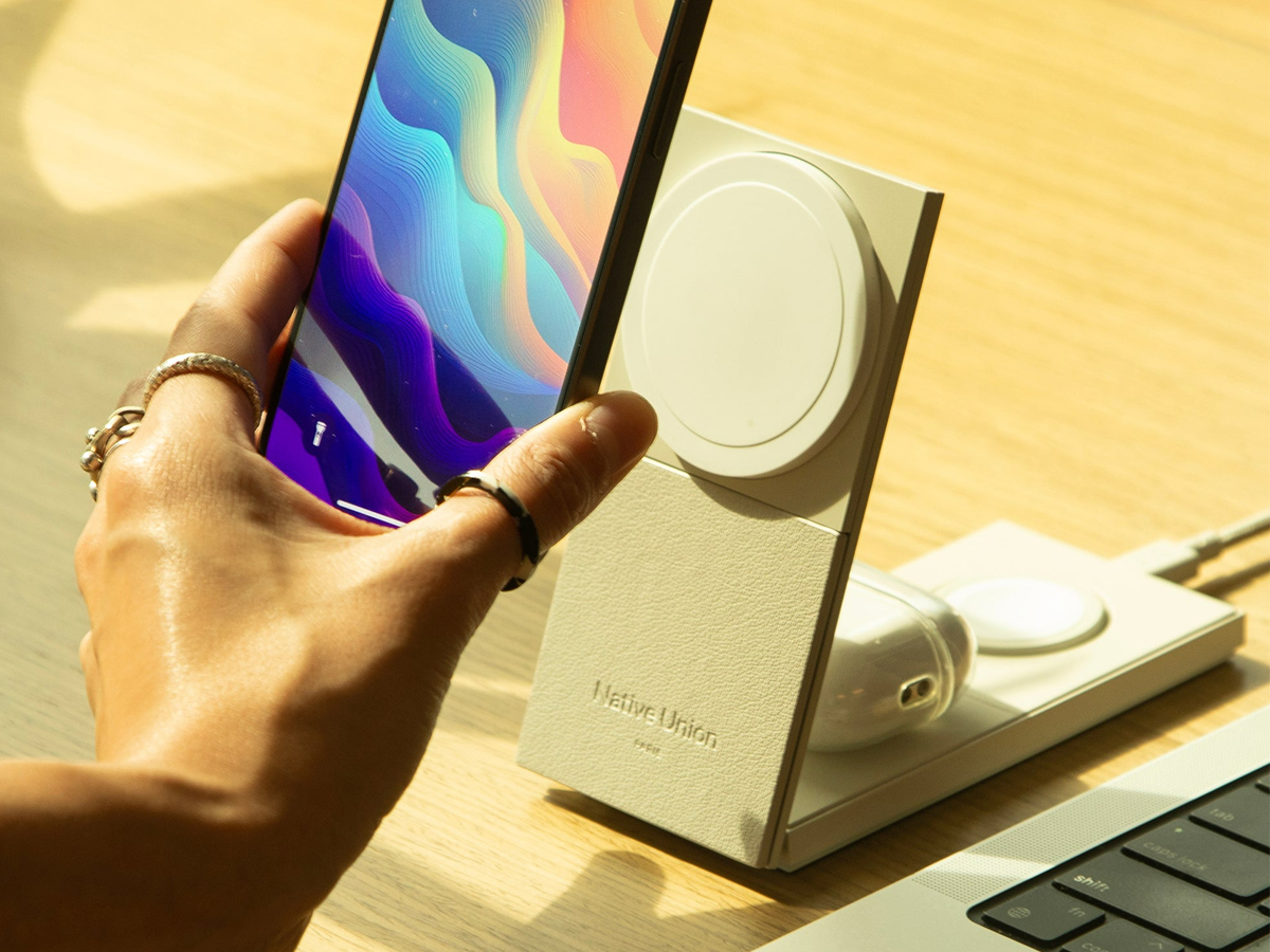 Native Union Rise 3-in-1 Qi2 Kopfhörerladung