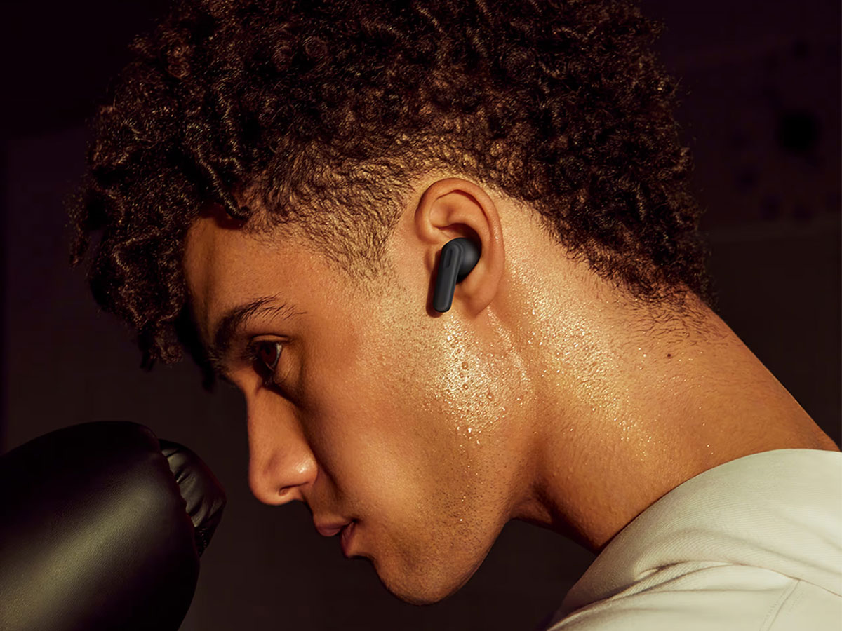 Drahtlose Kopfhörer OPPO Enco Buds3 Pro Schwarz - Lifestyle-Grafik