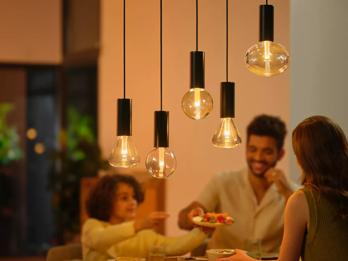 Intelligente Philips Hue Dreieck-Lampe E27 G95
