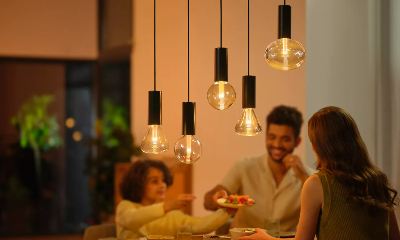 Intelligente Philips Hue Dreieck-Lampe E27