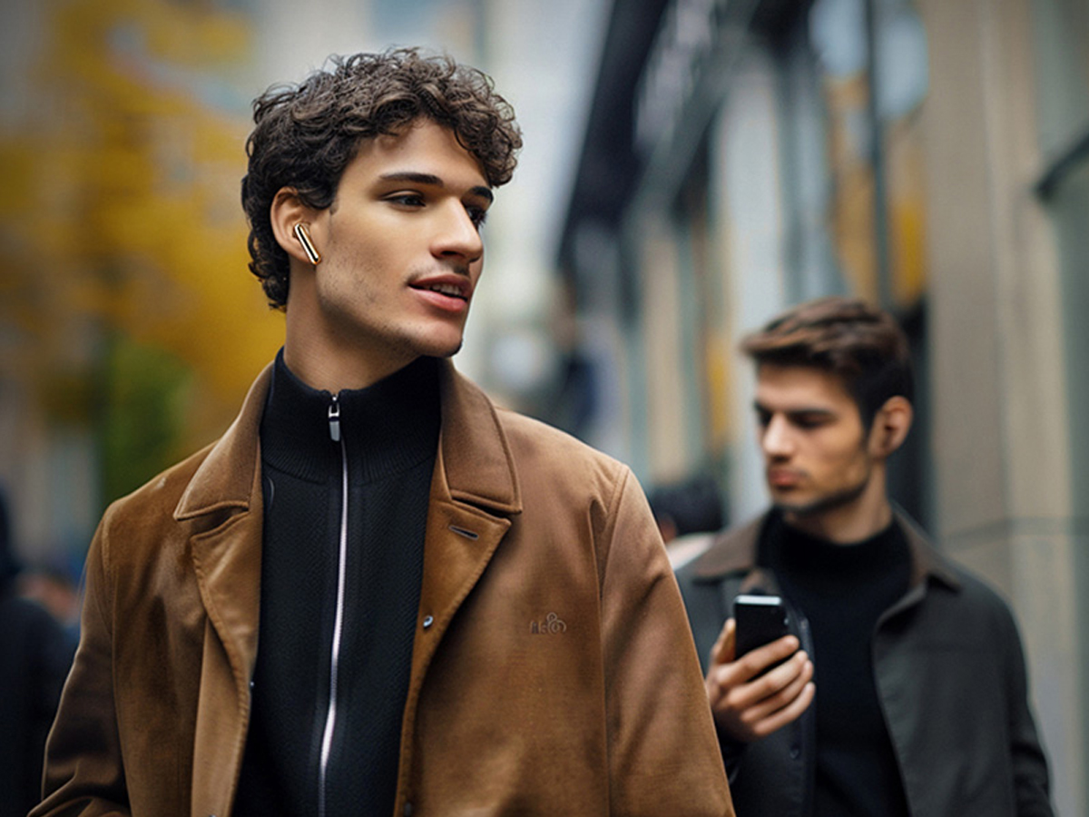 Drahtlose Kopfhörer QCY MeloBuds Pro HT08 - Lifestyle-Grafik