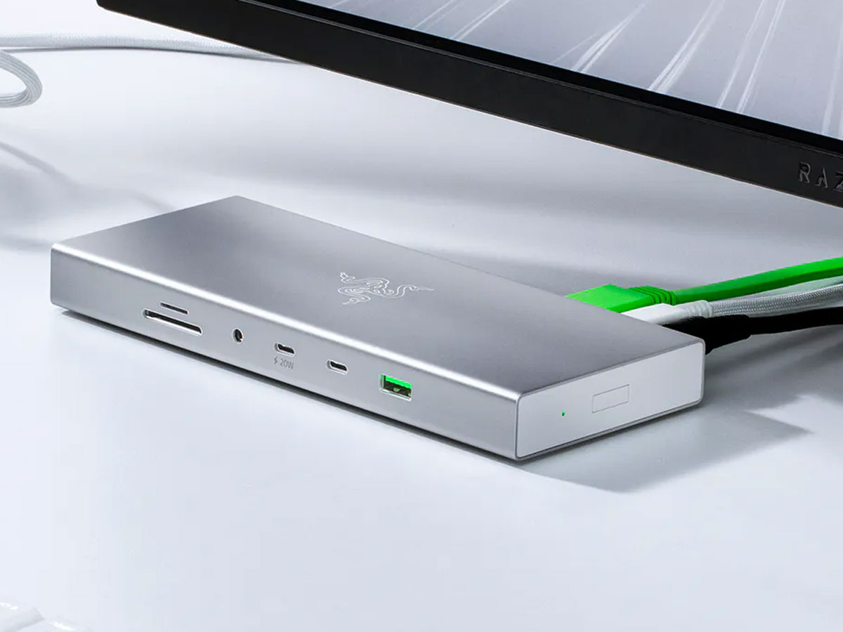 Razer USB 4 Dock Mercury White
