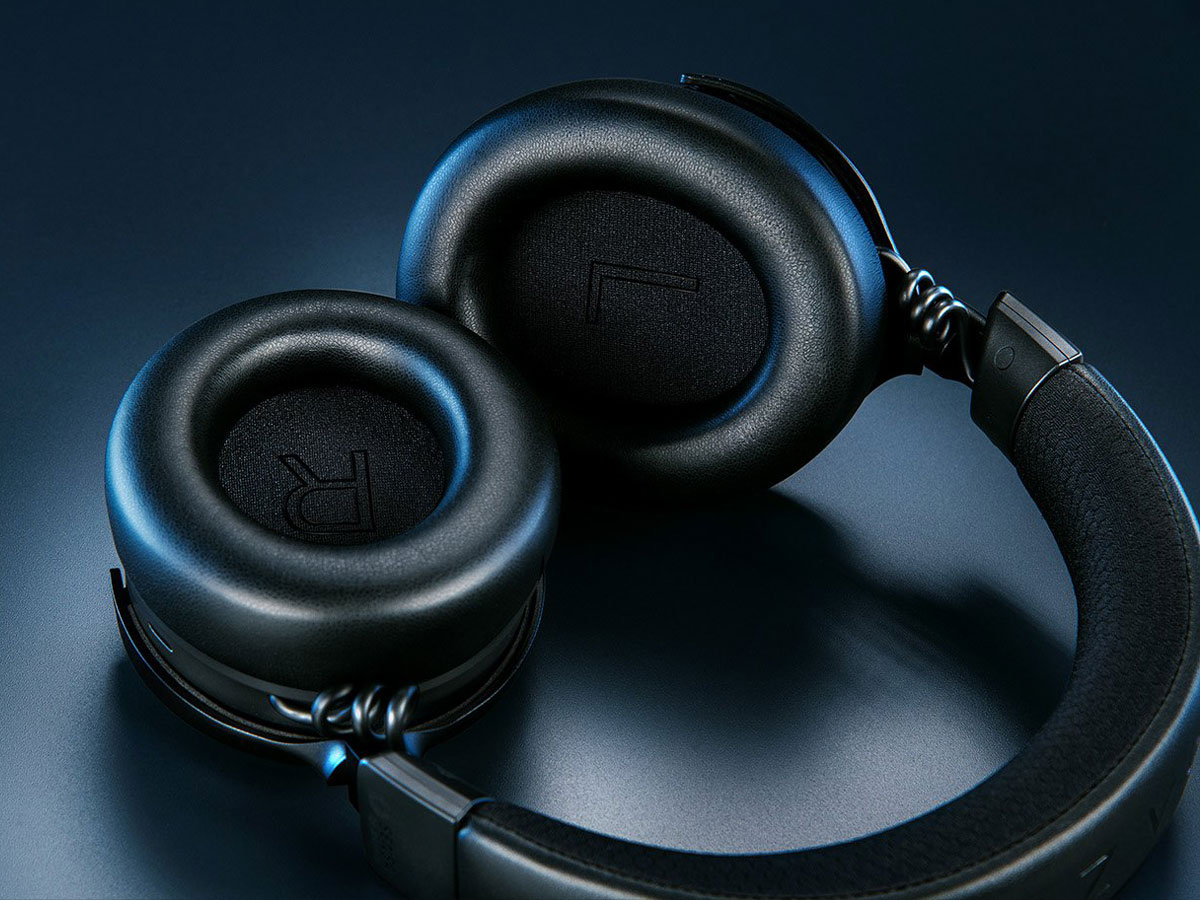 Drahtlose Razer Kraken V4 Pro Kopfhörer - Lifestyle-Grafik