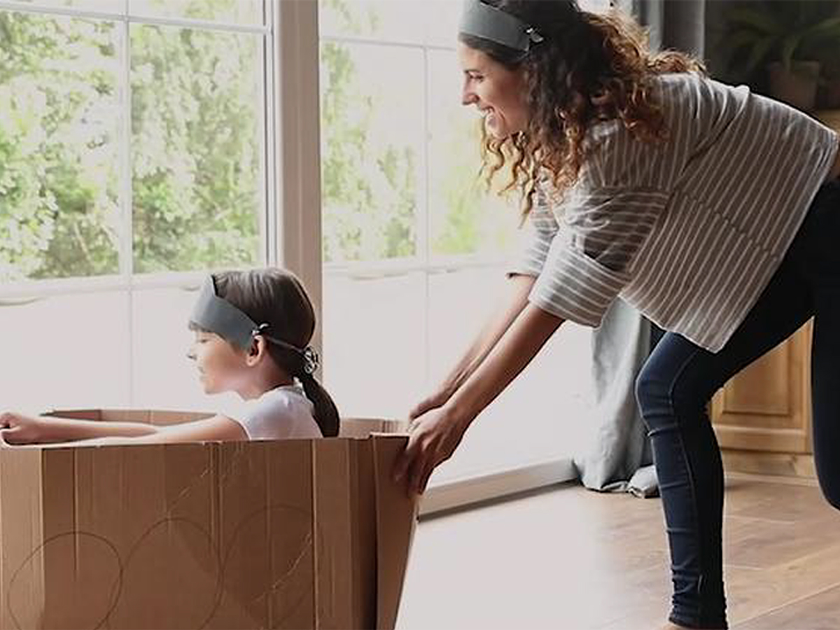 Intelligente Innen-Drehkamera Reolink E330 - Lifestyle-Grafik