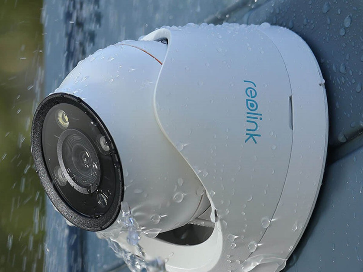 Kamera im Außenbereich Reolink P344 (PoE) - Lifestyle-Grafik