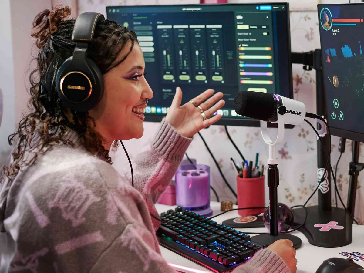  Mikrofon Shure MV7+ Weiß - Lifestyle-Grafik