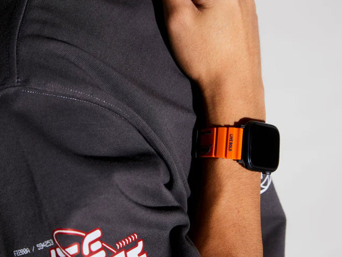 Skinarma Shokku Armband Aussehen