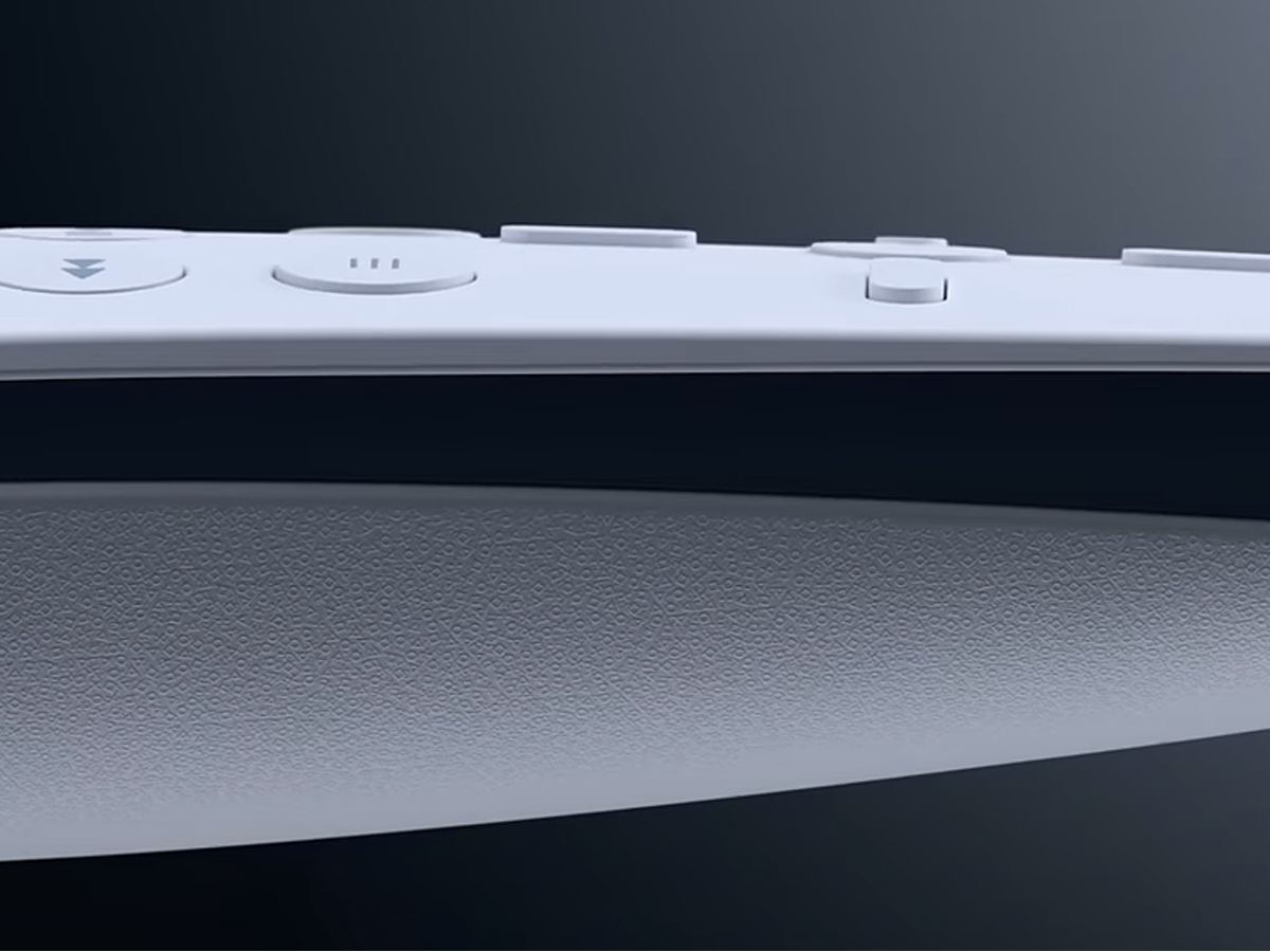 PlayStation 5 Pro Frontansicht - Steuerung von Medien von Blu-Ray-Discs und USB-Laufwerken