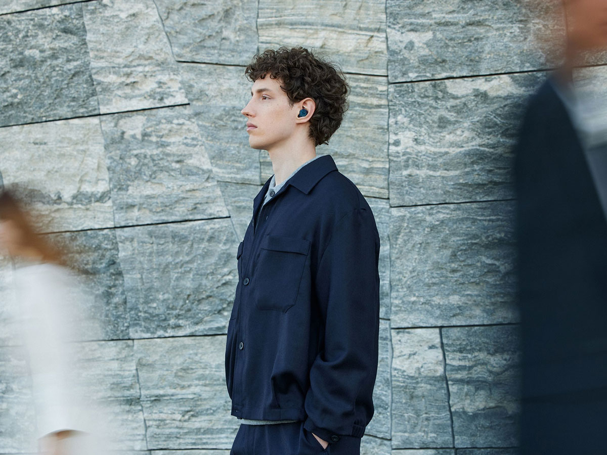 Drahtlose Sony WF-C710N ANC Kopfhörer - Lifestyle-Grafik