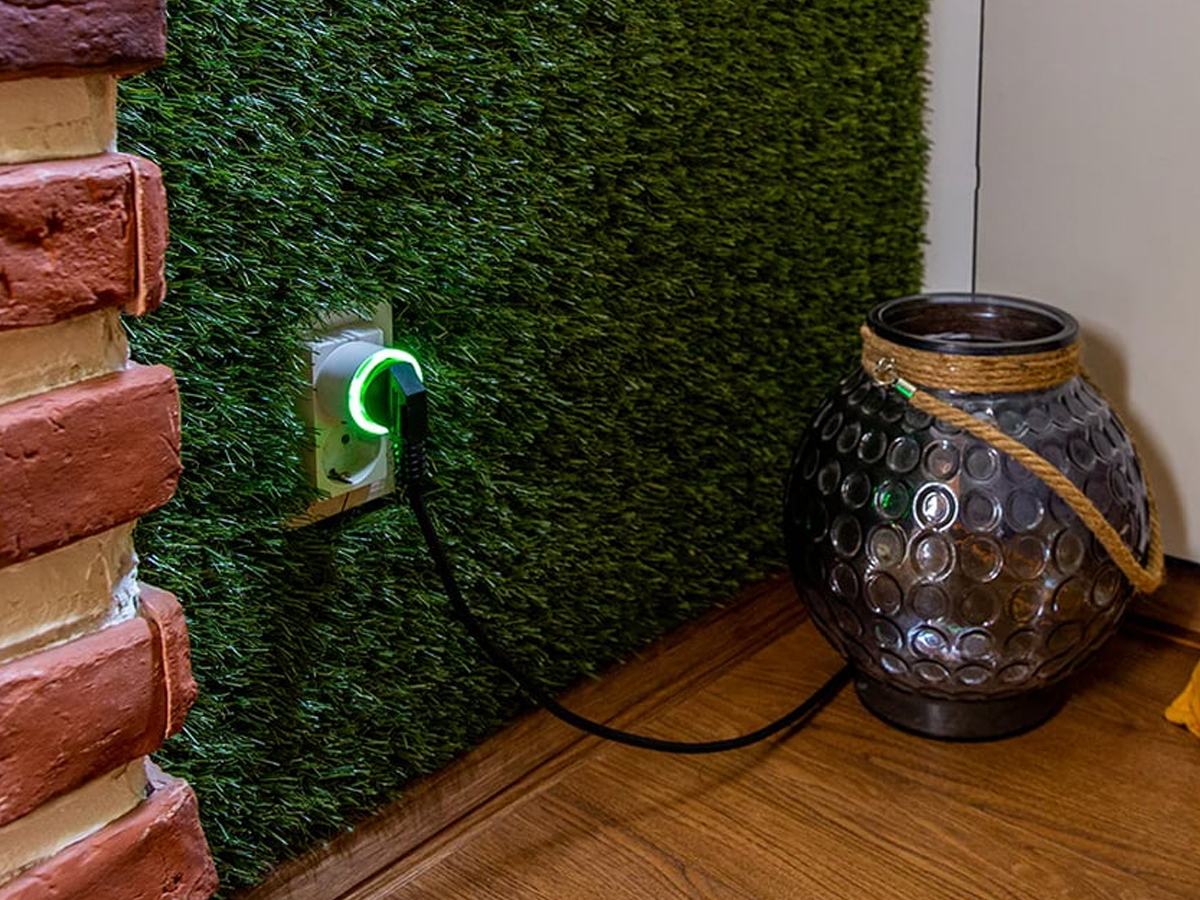 Shelly Intelligente Steckdose Plug S MTR Gen3 grüne LED-Farbe