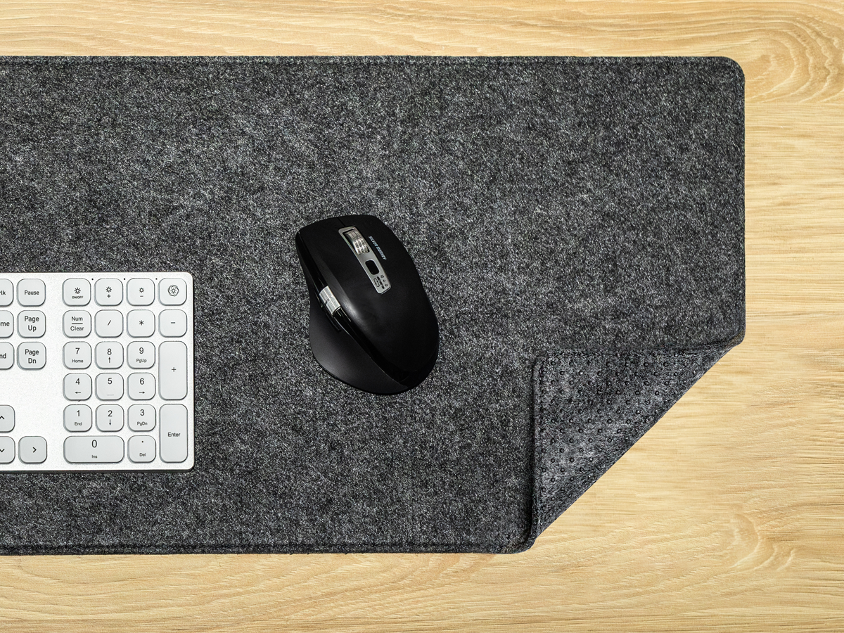 Silver Monkey DESK MAT