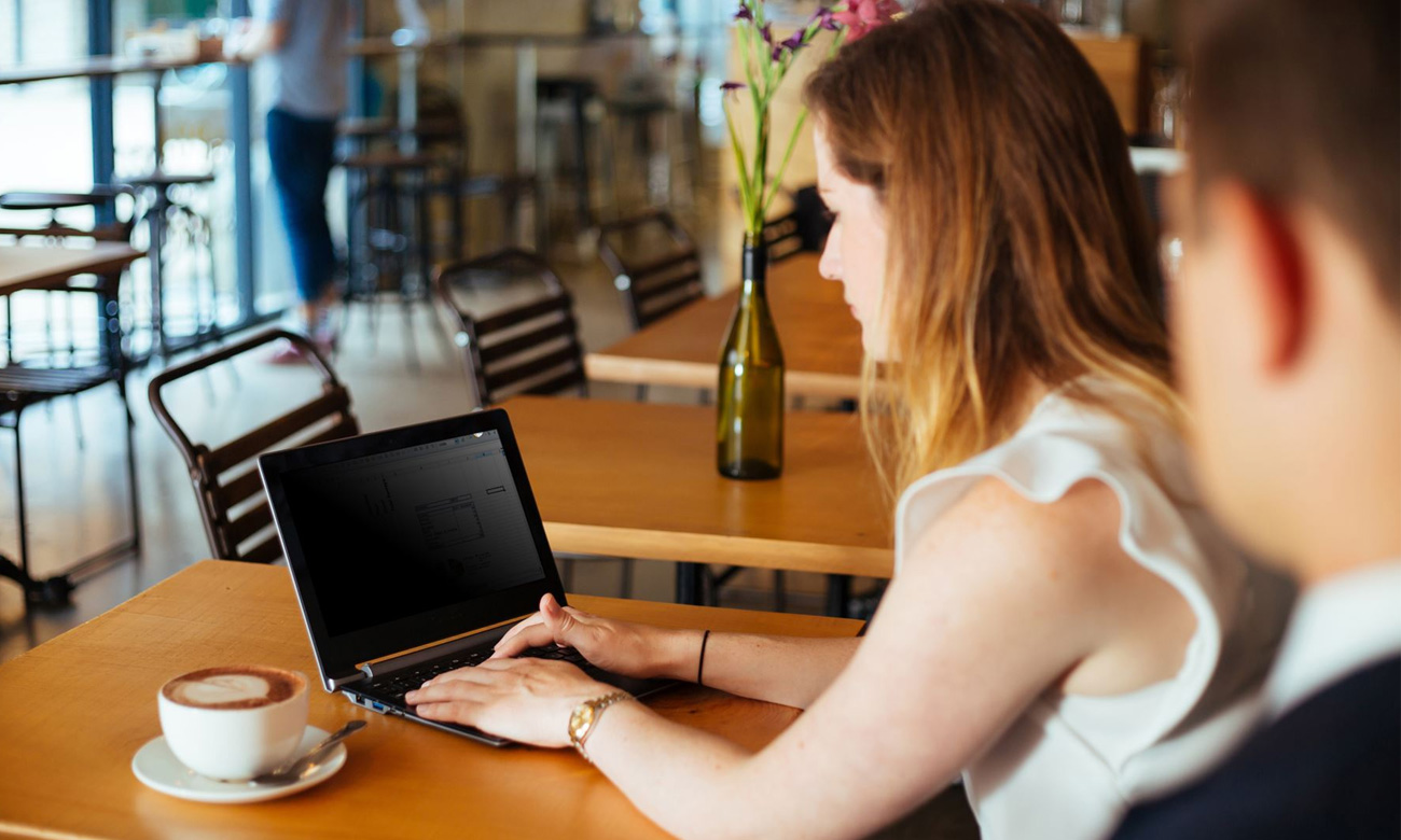 Targus Privacy Screen 13.3''  ASF133W9EU-60