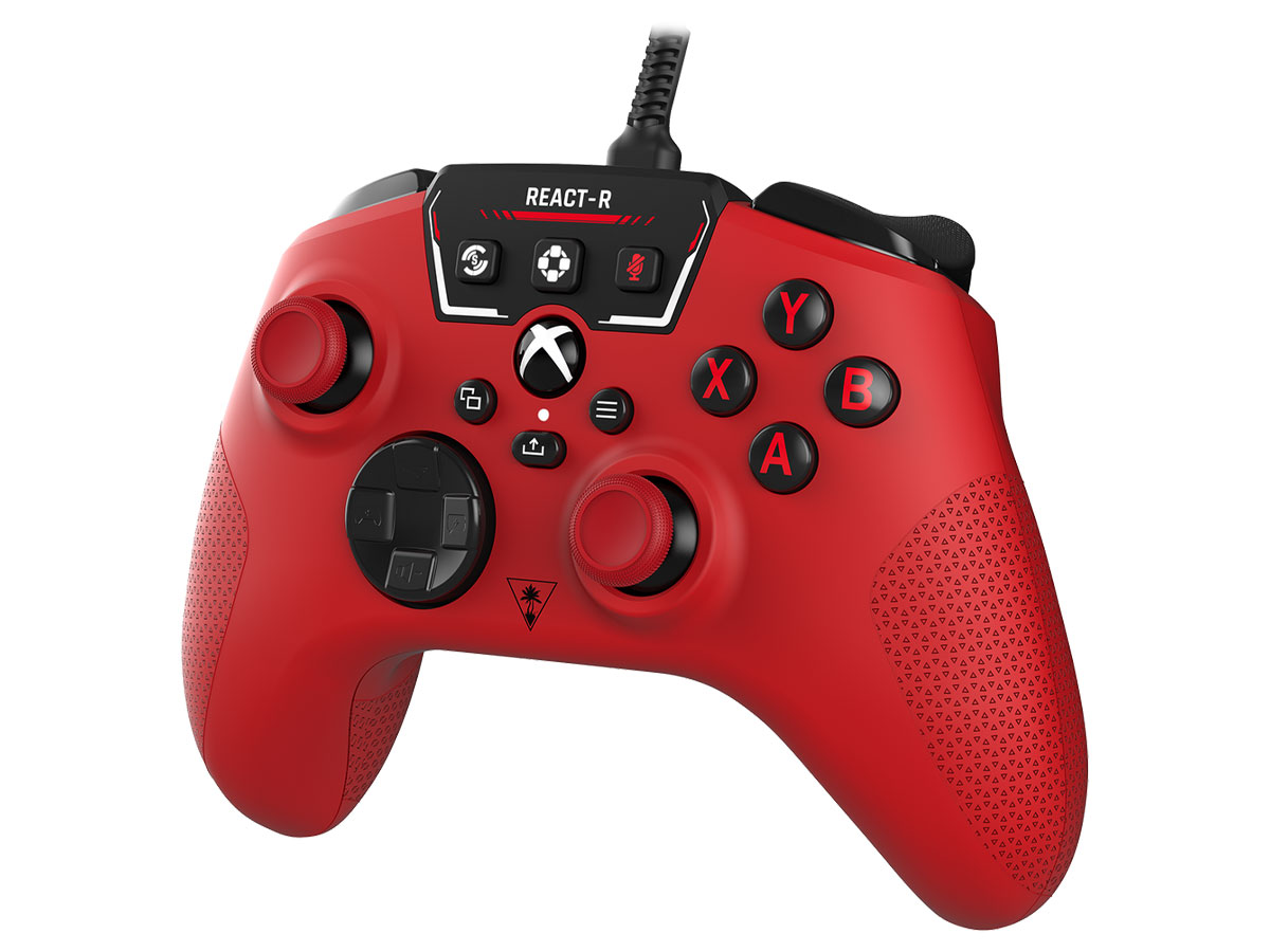 Turtle Beach REACT-R kabelgebundener Controller Rot – Vorderansicht schräg