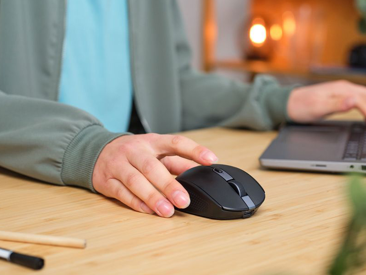 Trust Ozaa Kompaktes Drahtloses Maus schwarz