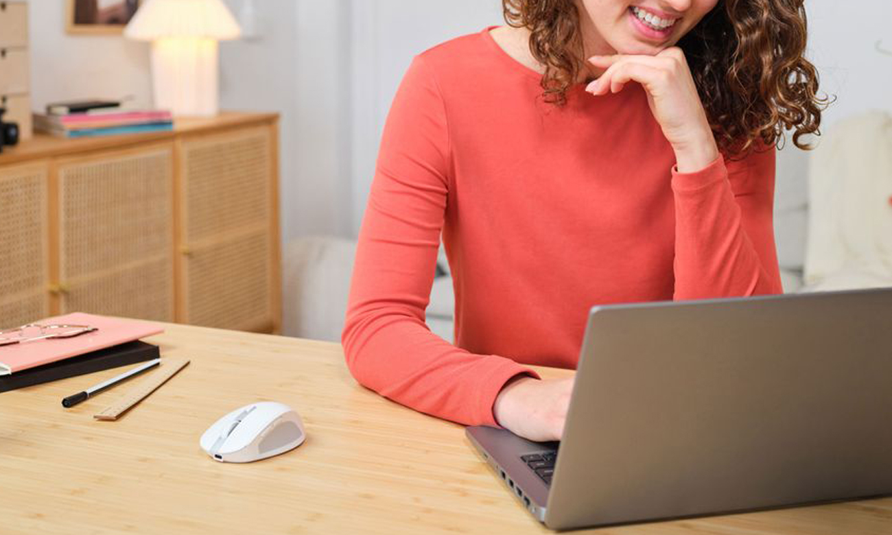 Trust Ozaa Compact Wireless Maus weiß