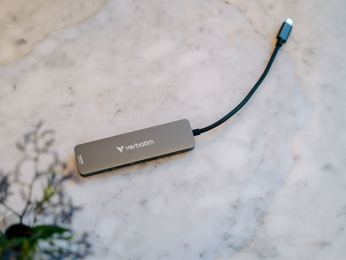 Verbatim USB-C Essentials Multiport Hub 6 Port mit Kartenleser Ansicht