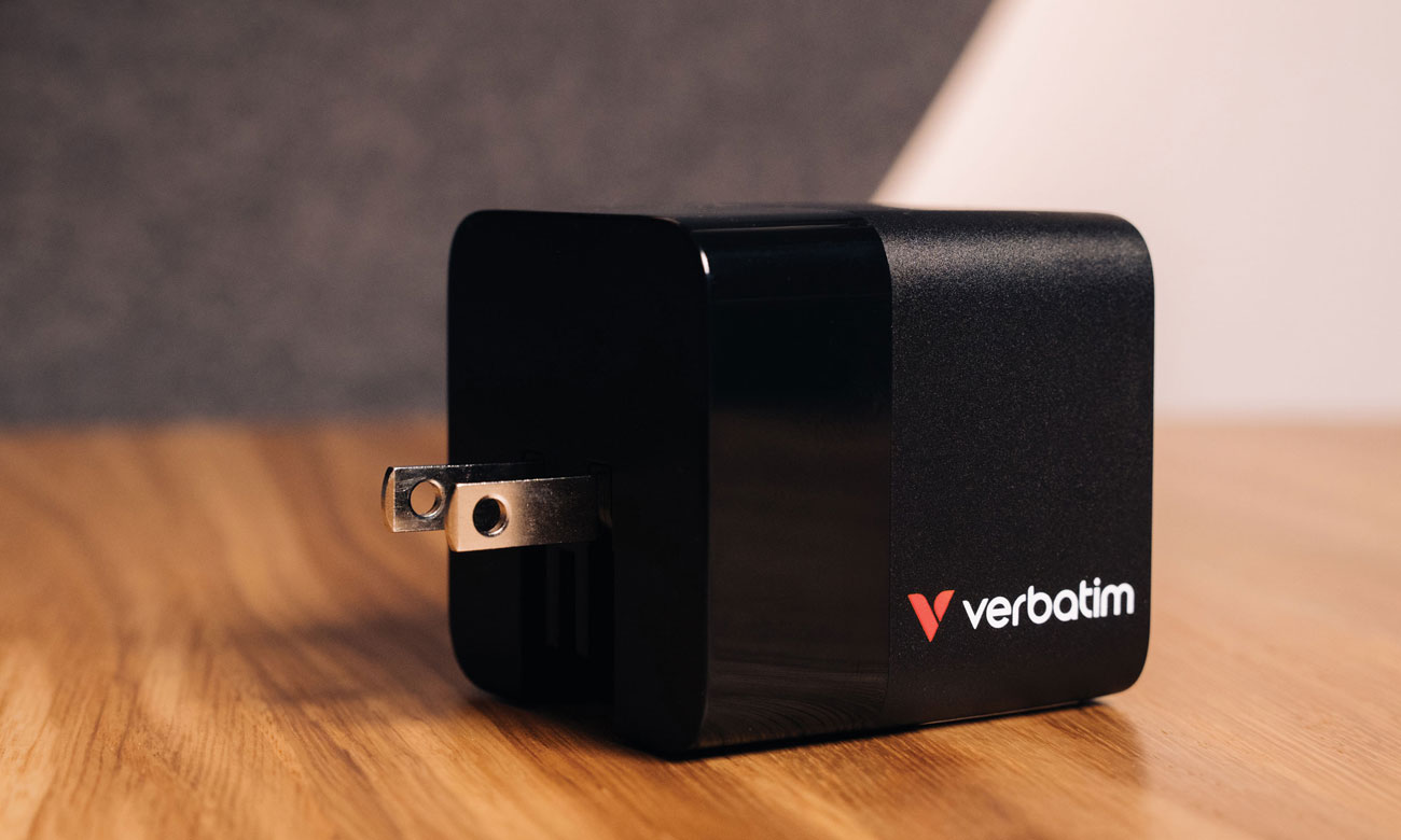 Verbatim GaN Ladegerät 65W 2 Anschlüsse retr Kabel US/EU/UK