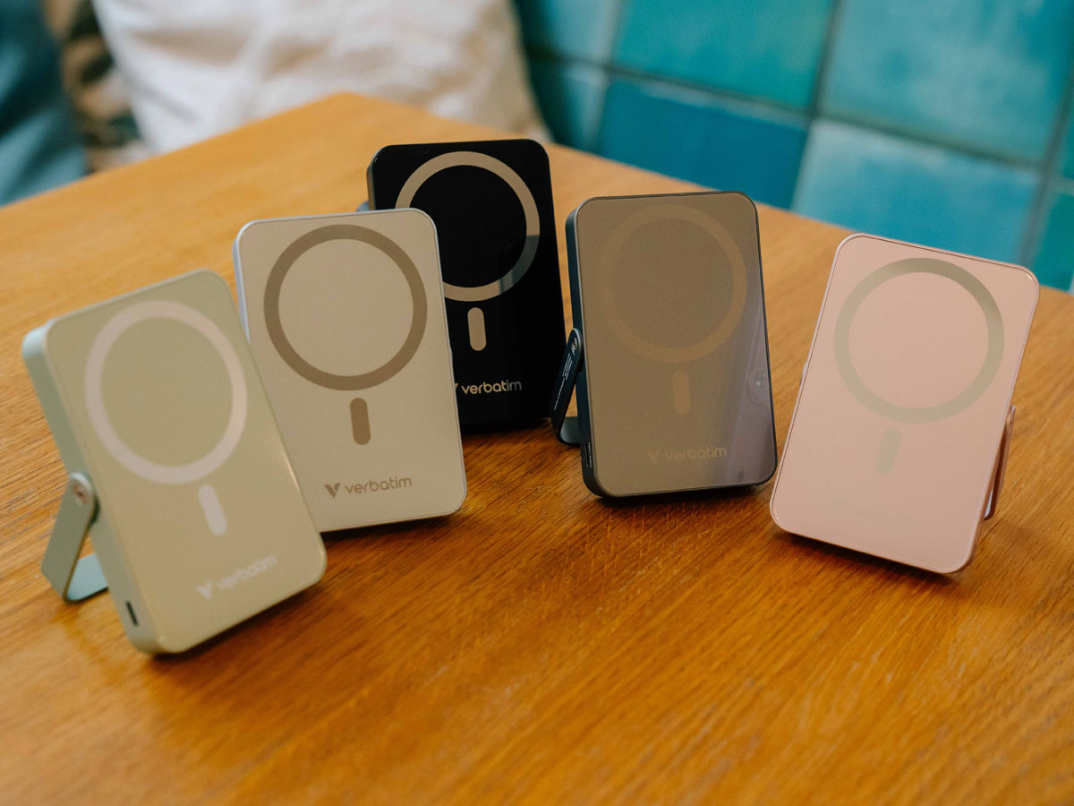 Verbatim Charge ‘n’ Go Power Bank mit Stand Magnetisches kabelloses 10000m