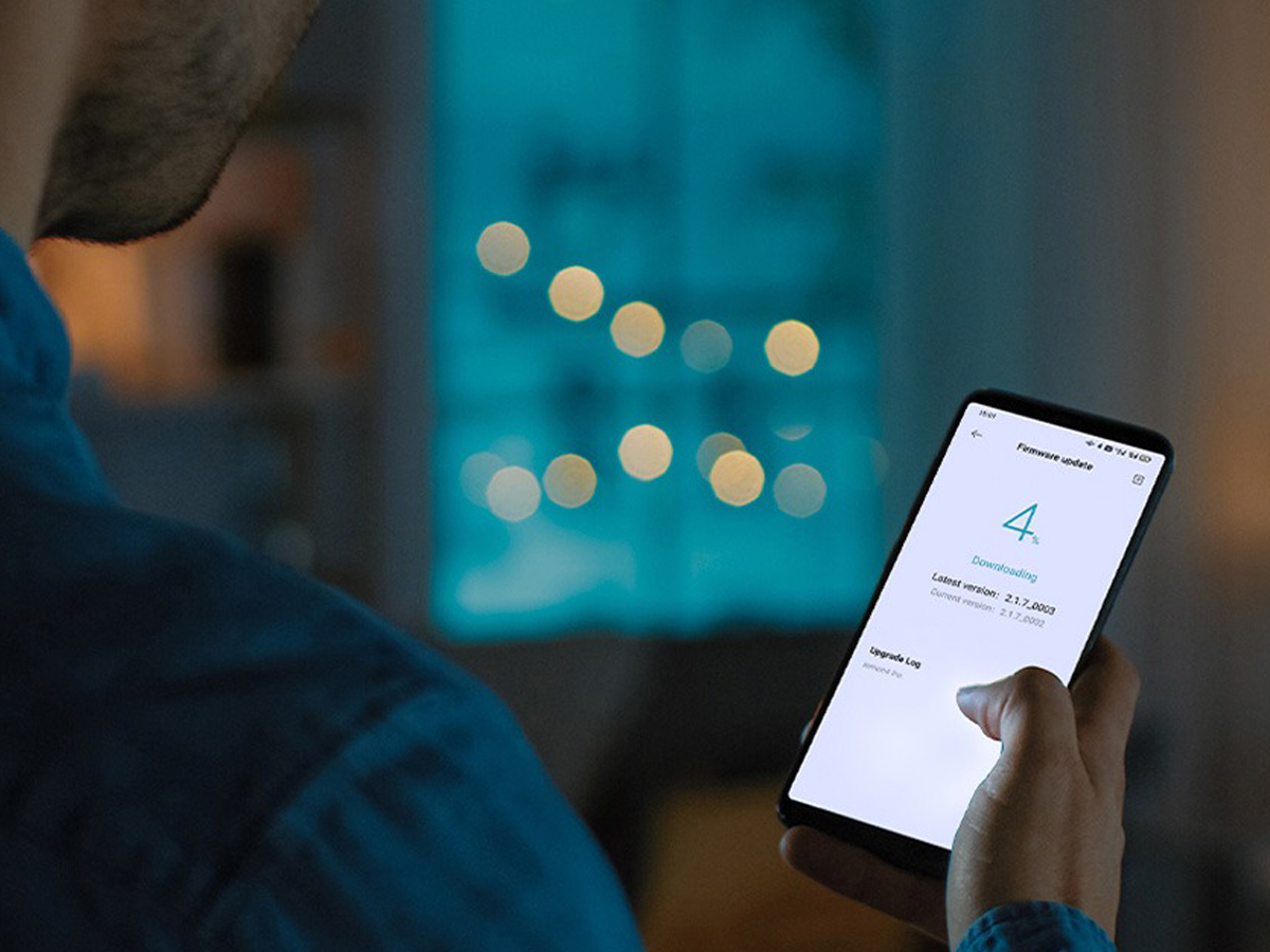 Intelligente Glühbirne Yeelight W4 E27 (dimmbar) - Lifestyle-Grafik