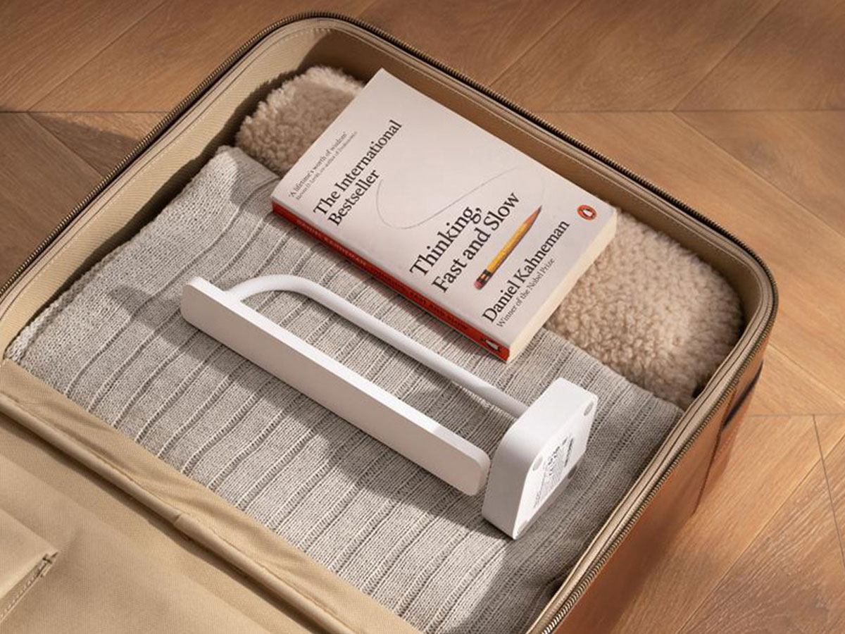 Lampka biurkowa Yeelight Jasmine - Grafika lifestyle