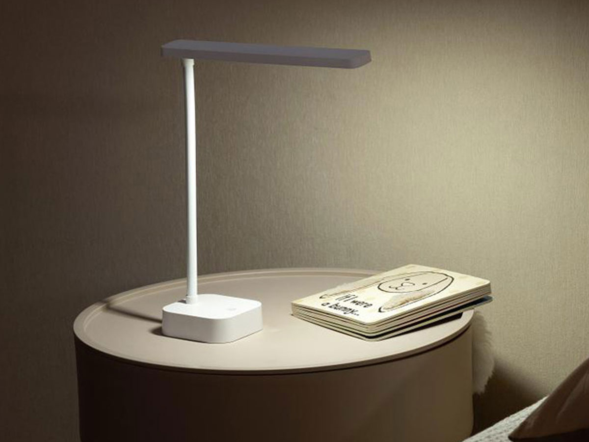 Lampka biurkowa Yeelight Jasmine - Grafika lifestyle